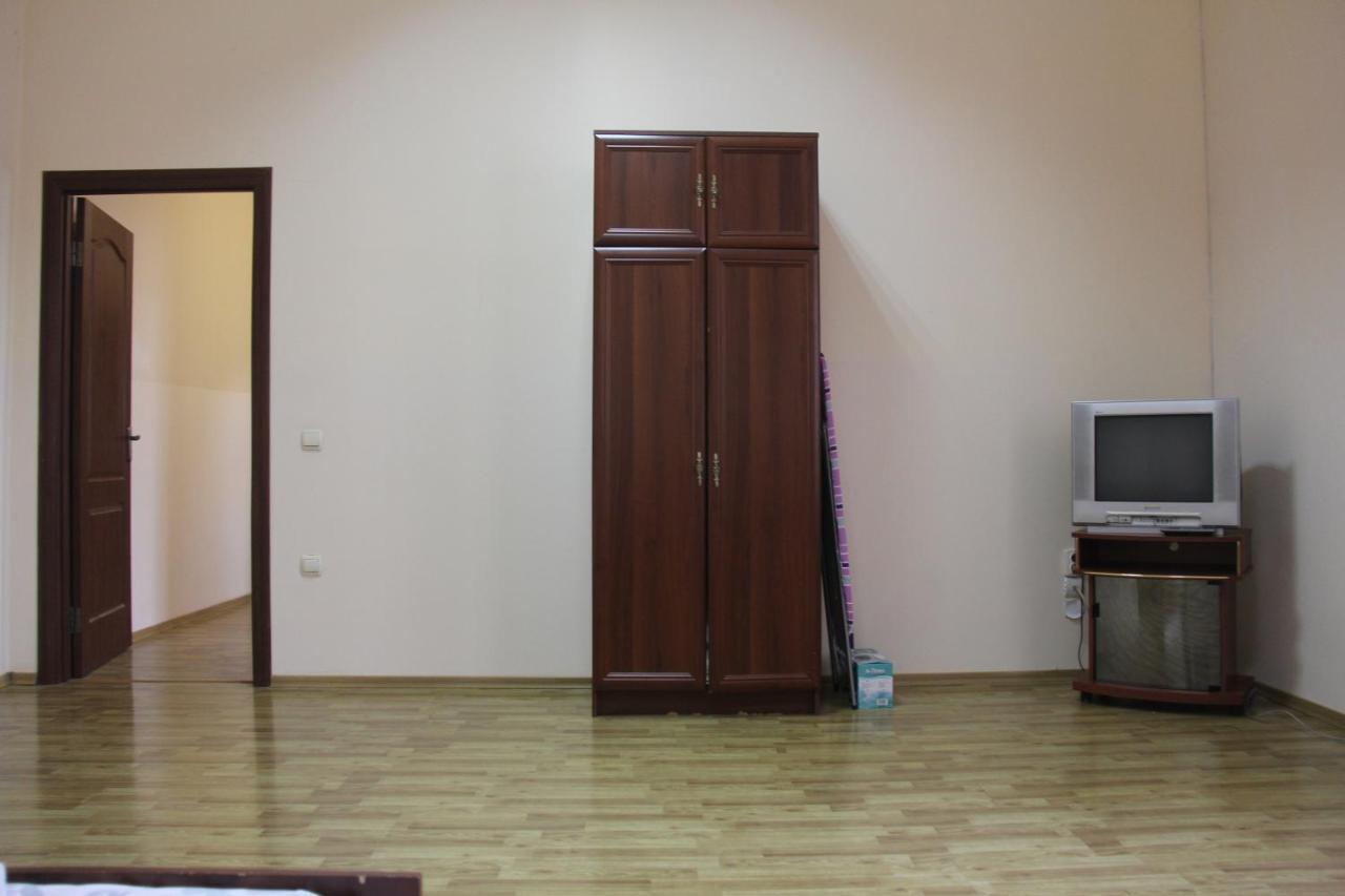 Apartments Domovik ,Kirilla I Mefodiya, 5 穆卡切沃 外观 照片
