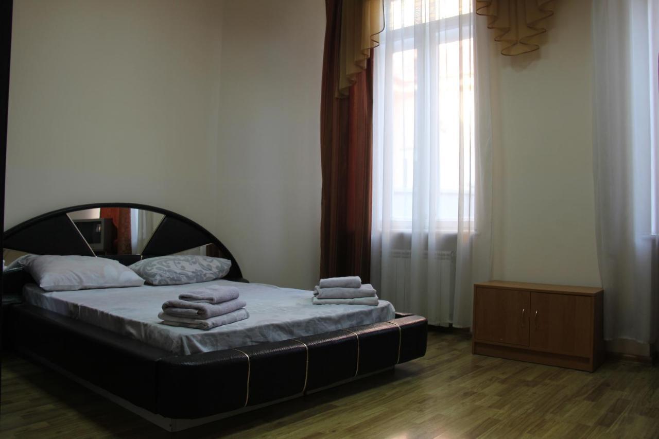 Apartments Domovik ,Kirilla I Mefodiya, 5 穆卡切沃 外观 照片