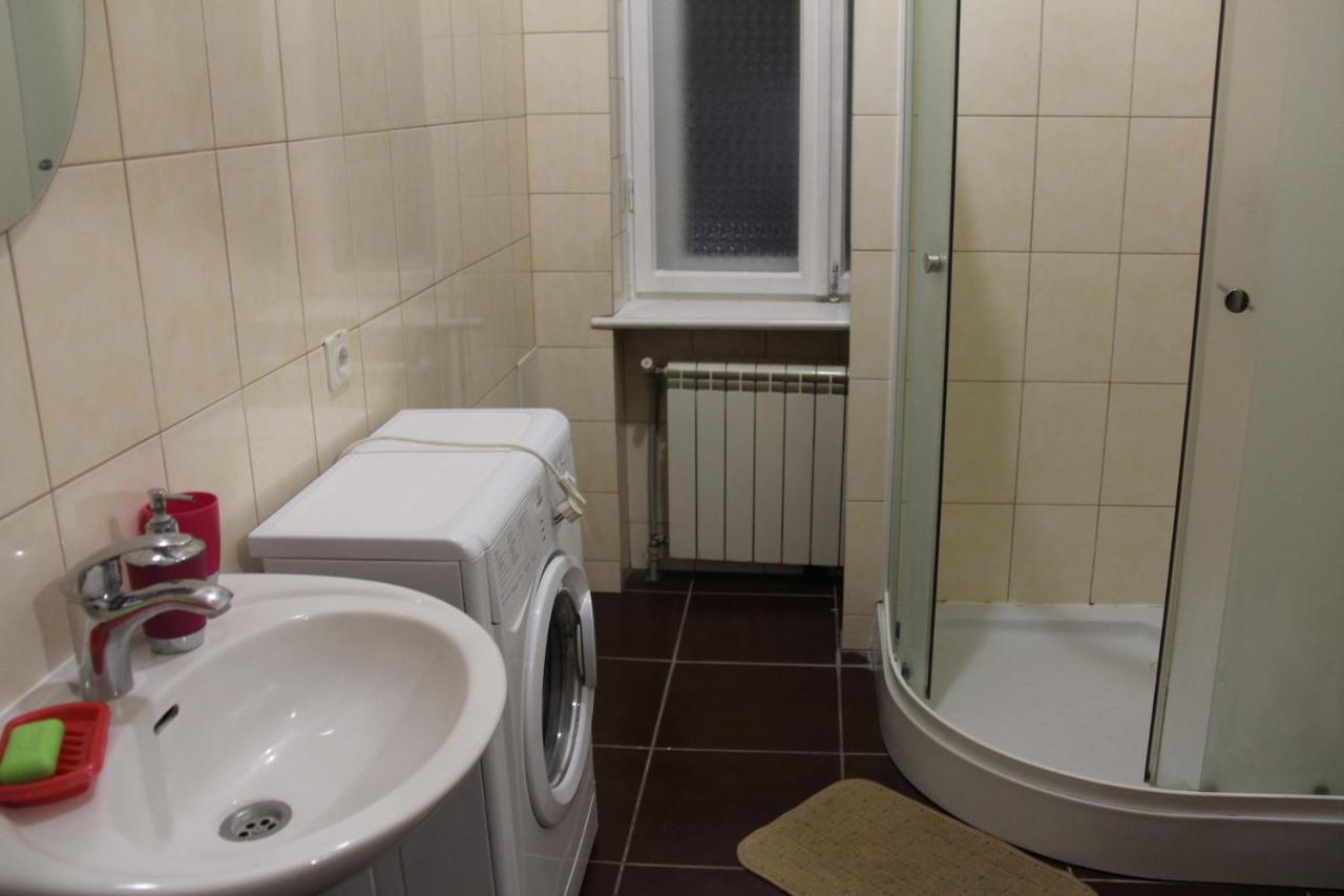 Apartments Domovik ,Kirilla I Mefodiya, 5 穆卡切沃 外观 照片