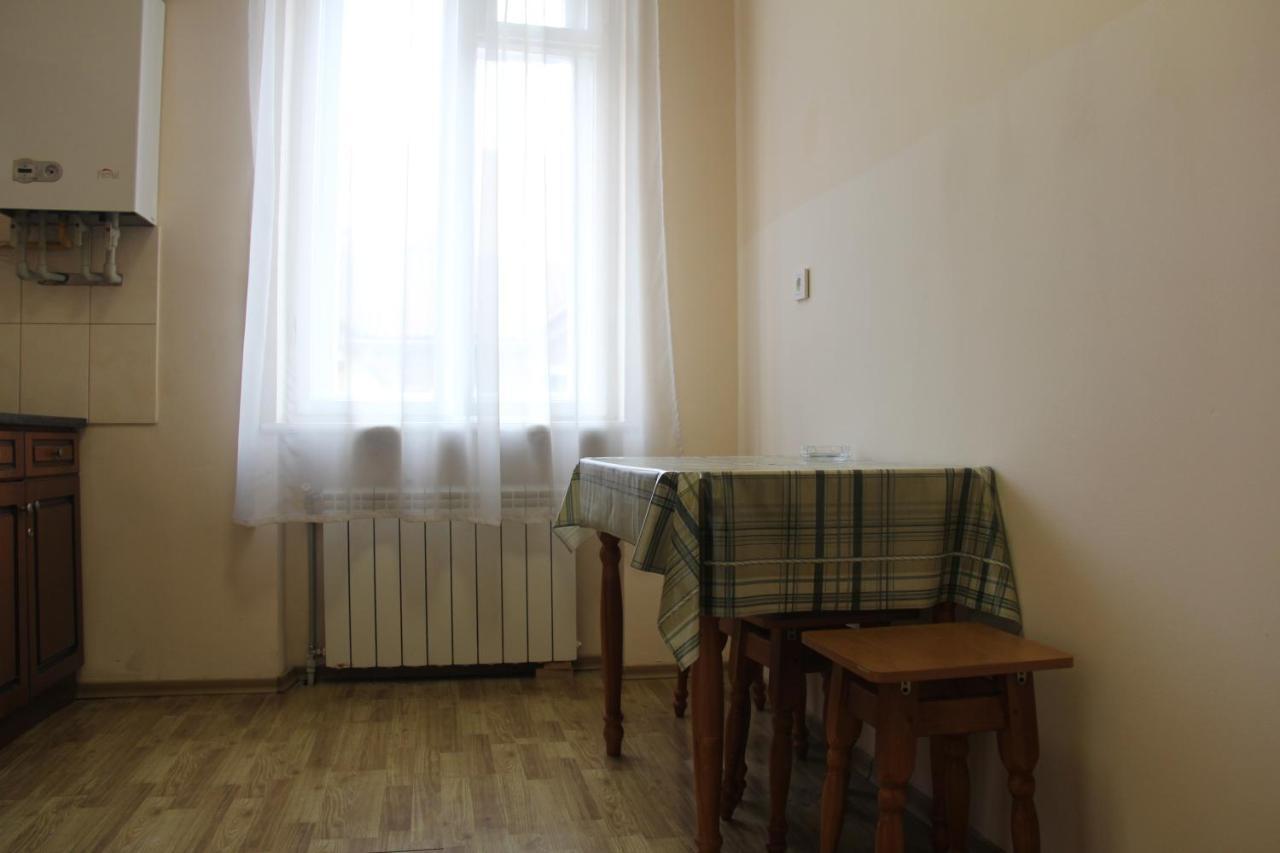 Apartments Domovik ,Kirilla I Mefodiya, 5 穆卡切沃 外观 照片